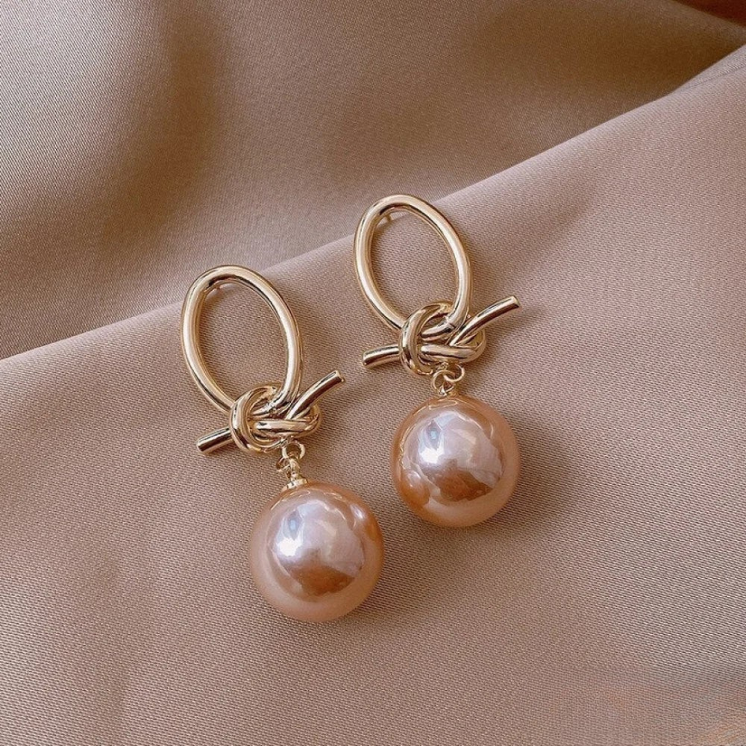 Pendientes Elegantes con Perlas Colgantes