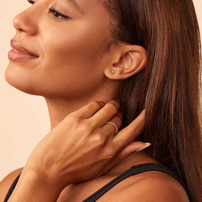 Ball™ | Pendientes de botón de oro 