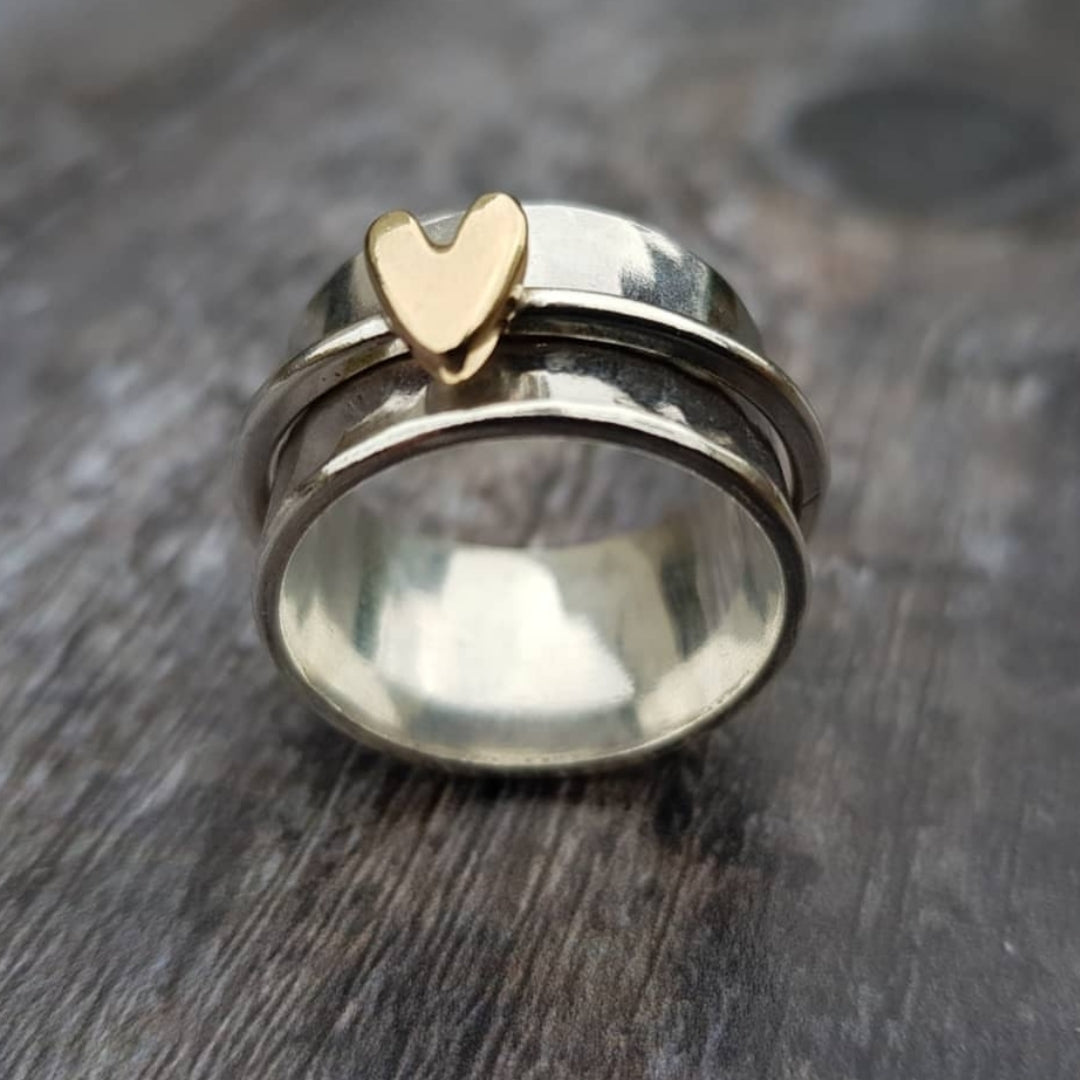 Lena™ | Anillo vintage de plata con corazón dorado para mujer