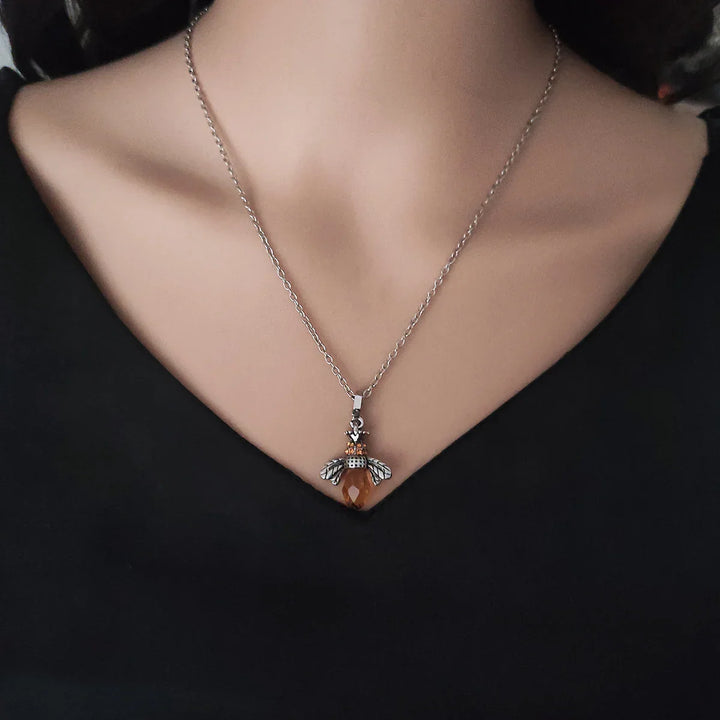 Collar y Pendientes de Abeja Vintage