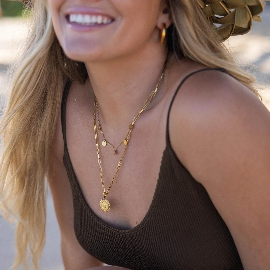 BuddhaBold™ | Collar dorado con estilo 