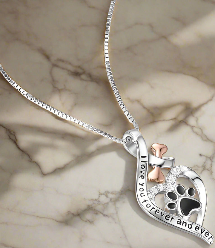 Collar Lucky Paw con Corazón, Hueso e Infinito – Colgante “Siempre en Mi Corazón”