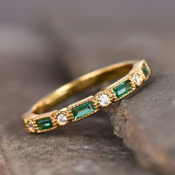 Anillo de Oro con Circón Incrustado Verde - Alex 