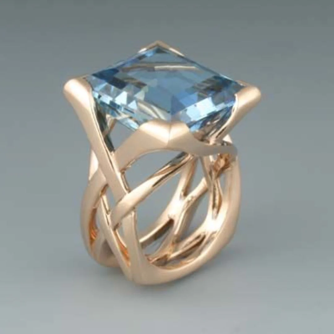 Anillo Vintage de Zirconia Azul y Dorado